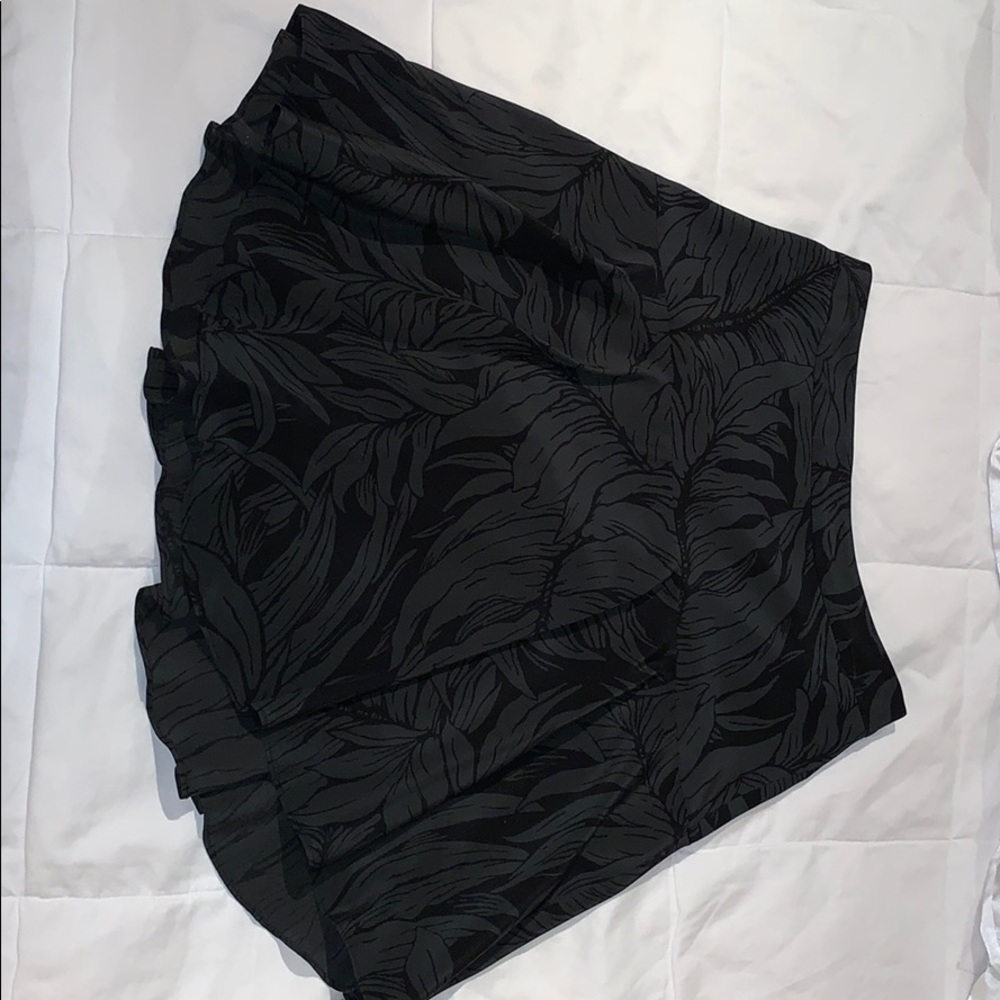 Silk Club Monaco black and green print skirt